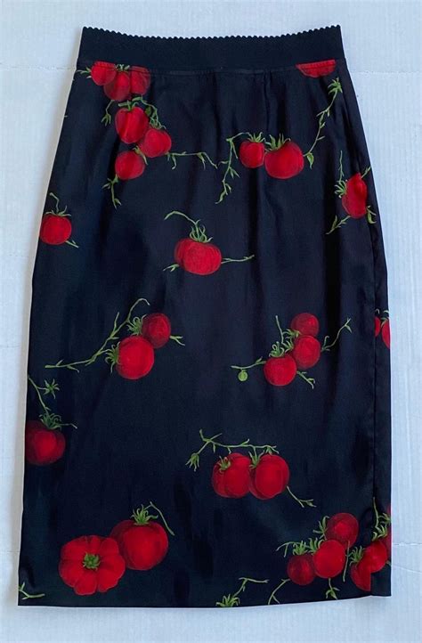 fake dolce&gabbana red dolce & gabbana tomato-print skirt buy|is dolce gabbana genuine.